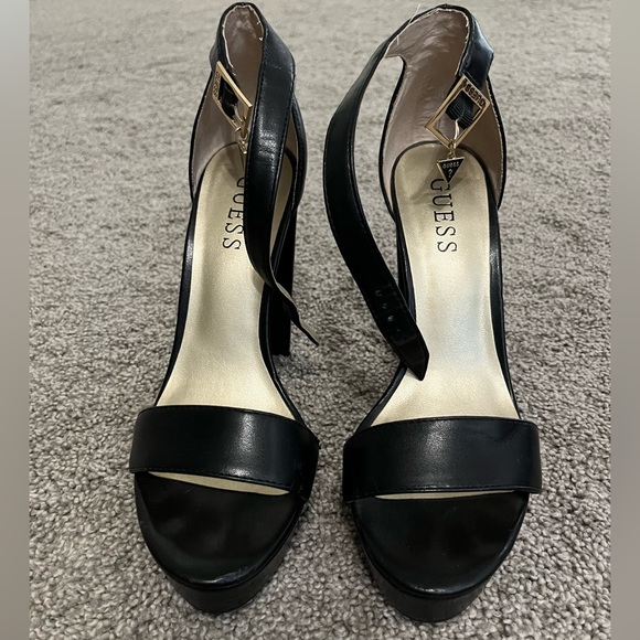 Guess Black and Gold Charm Strap Chunky Heels 🖤 - Picture 2 of 9